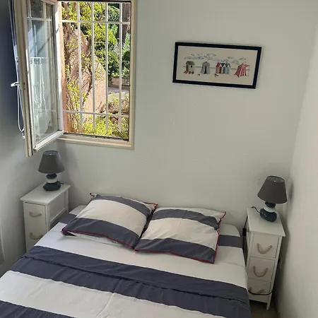 Le Petit Havre De Mer, Climatise Avec Vue 아파트